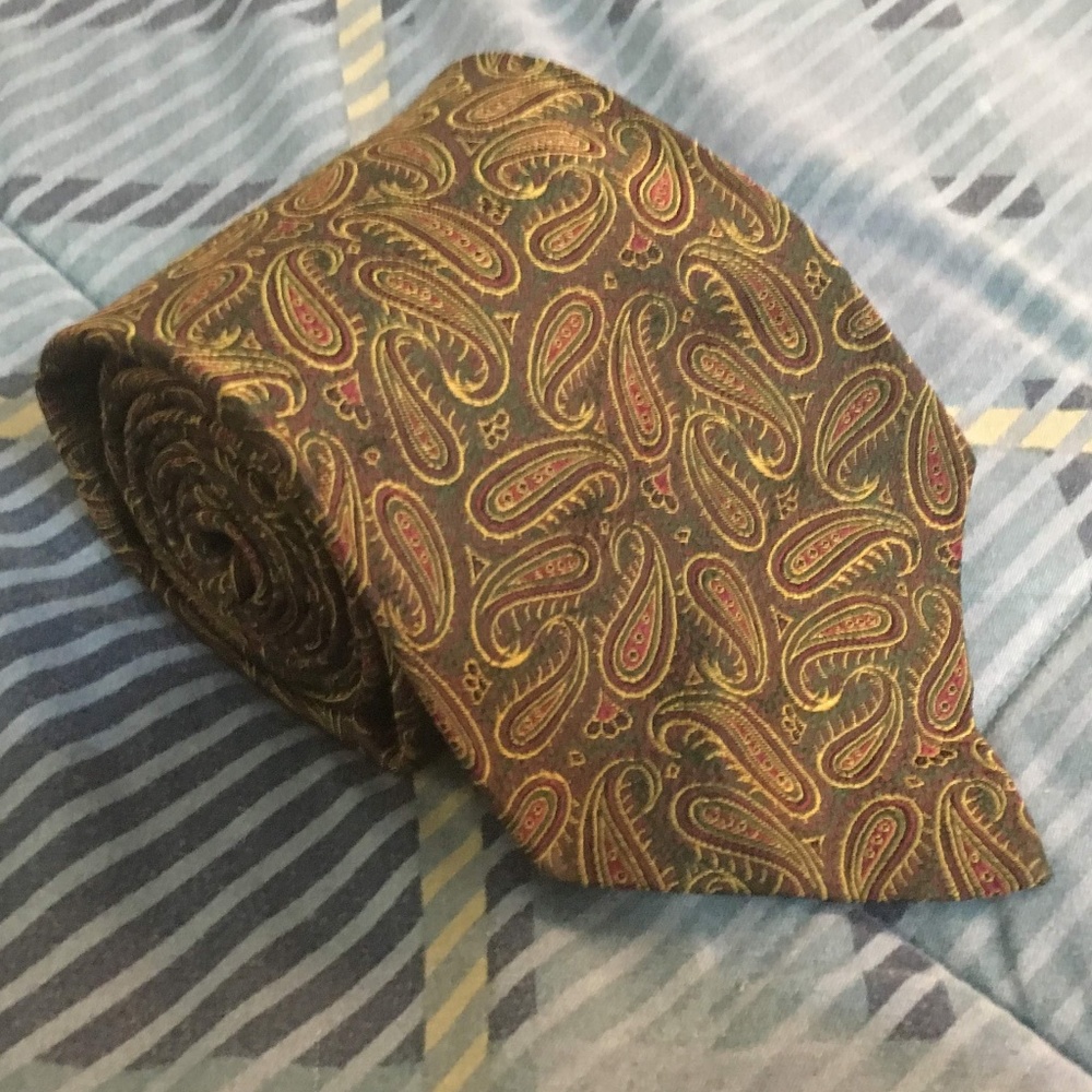 Polo by Ralph Lauren green paisley Tie 100% silk